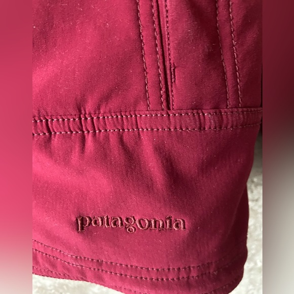 Patagonia Women’s Jacket with Fleece Interior - Picture 10 of 16